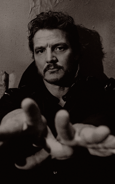 Pedro Pascal ItFOIjJF_o