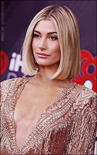 Hailey Baldwin Zw9ZF7PM_o