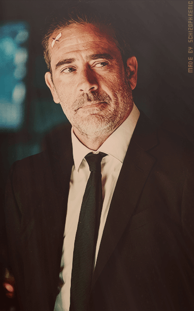 Jeffrey Dean Morgan 21I8OvNF_o