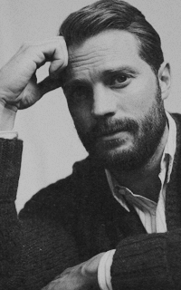 Jamie Dornan DptZMhjS_o