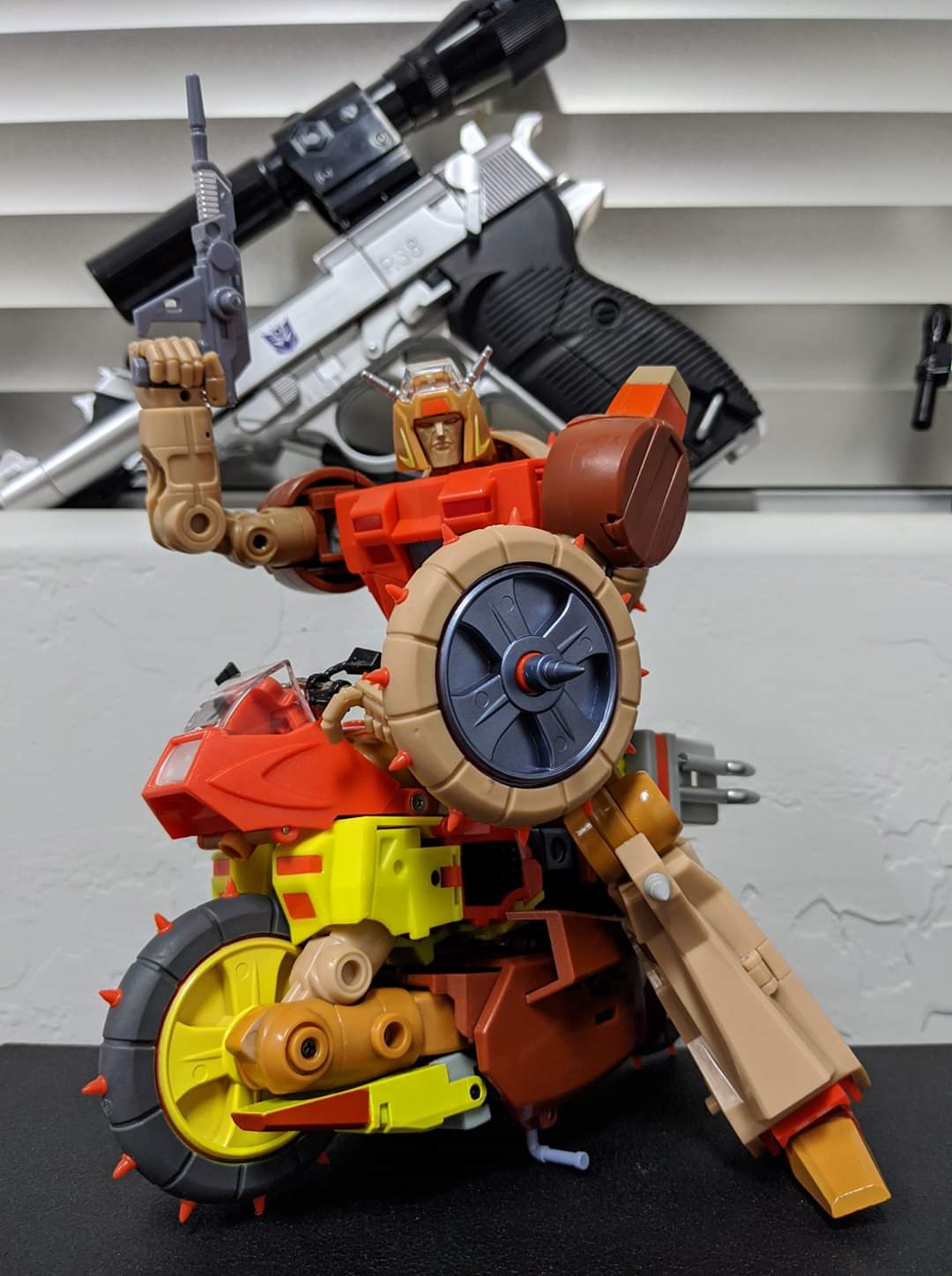 [KFCtoys] Produit Tiers - Jouets Crash Hog (aka Wreck-gar/Ferraille), Dumpyard (aka Junkyard/Décharge) et autres Junkions/Ferrailleurs - Page 3 CfJfD64V_o