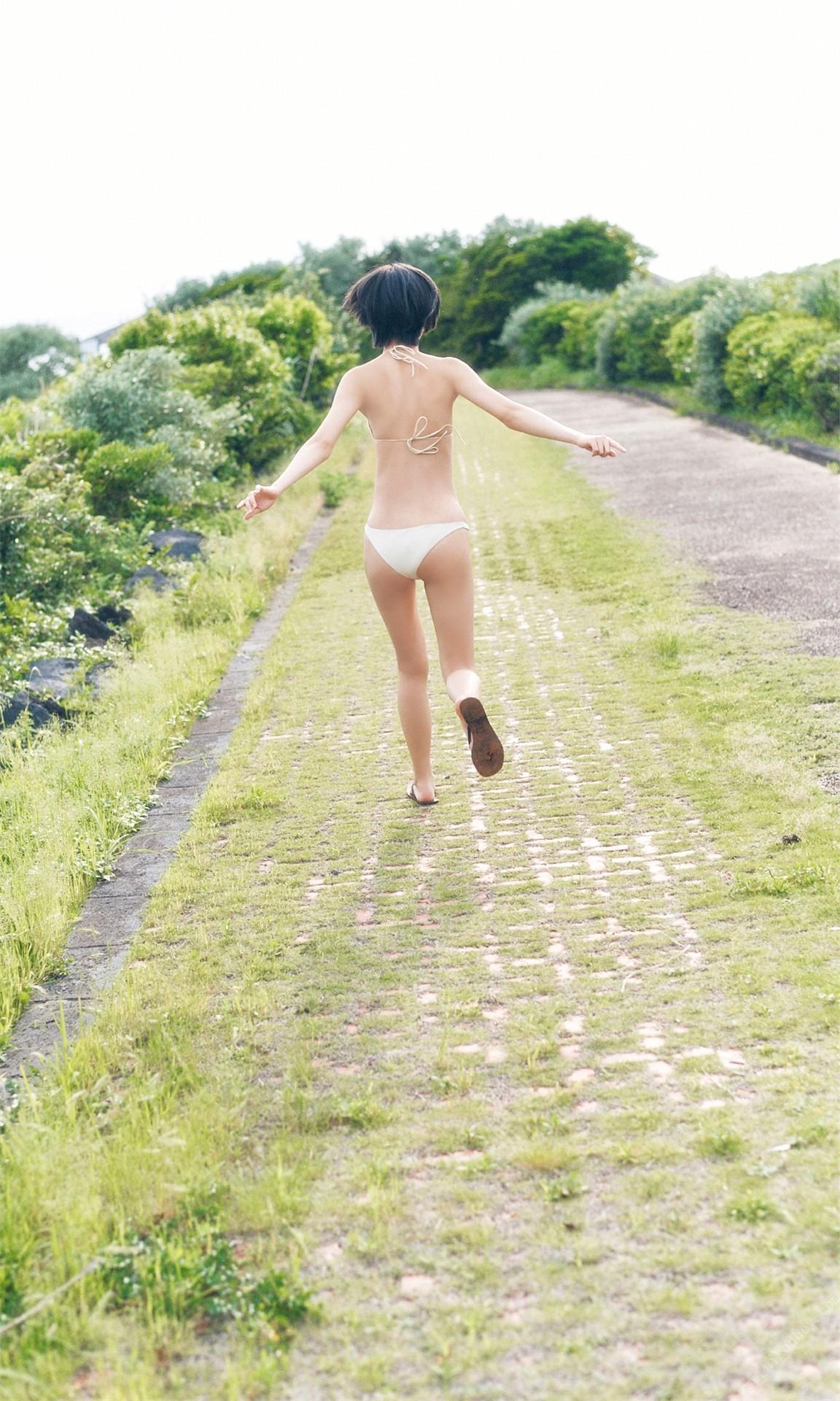 Mio Kudo 工藤美桜, 週プレ Photo Book 「夏の扉」 Set.03(12)