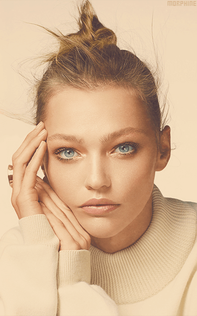 Sasha Pivovarova - Page 5 UT9wiMx9_o