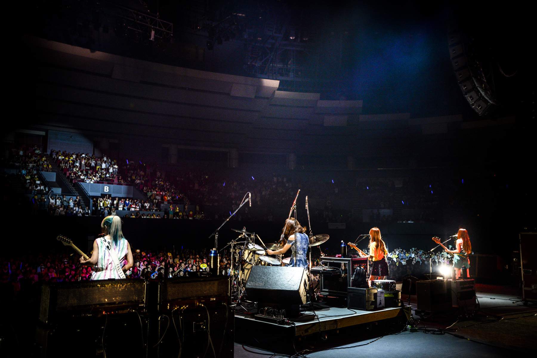 SCANDAL LIVE TOUR 2013「SCA wa Mada Honki Dashitenai Dake」 G1ofTC0s_o