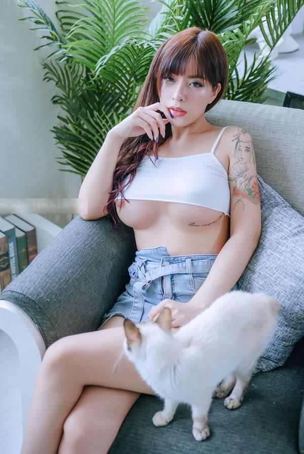 巨乳美姬紫晴之牛仔背心小吊带(14)