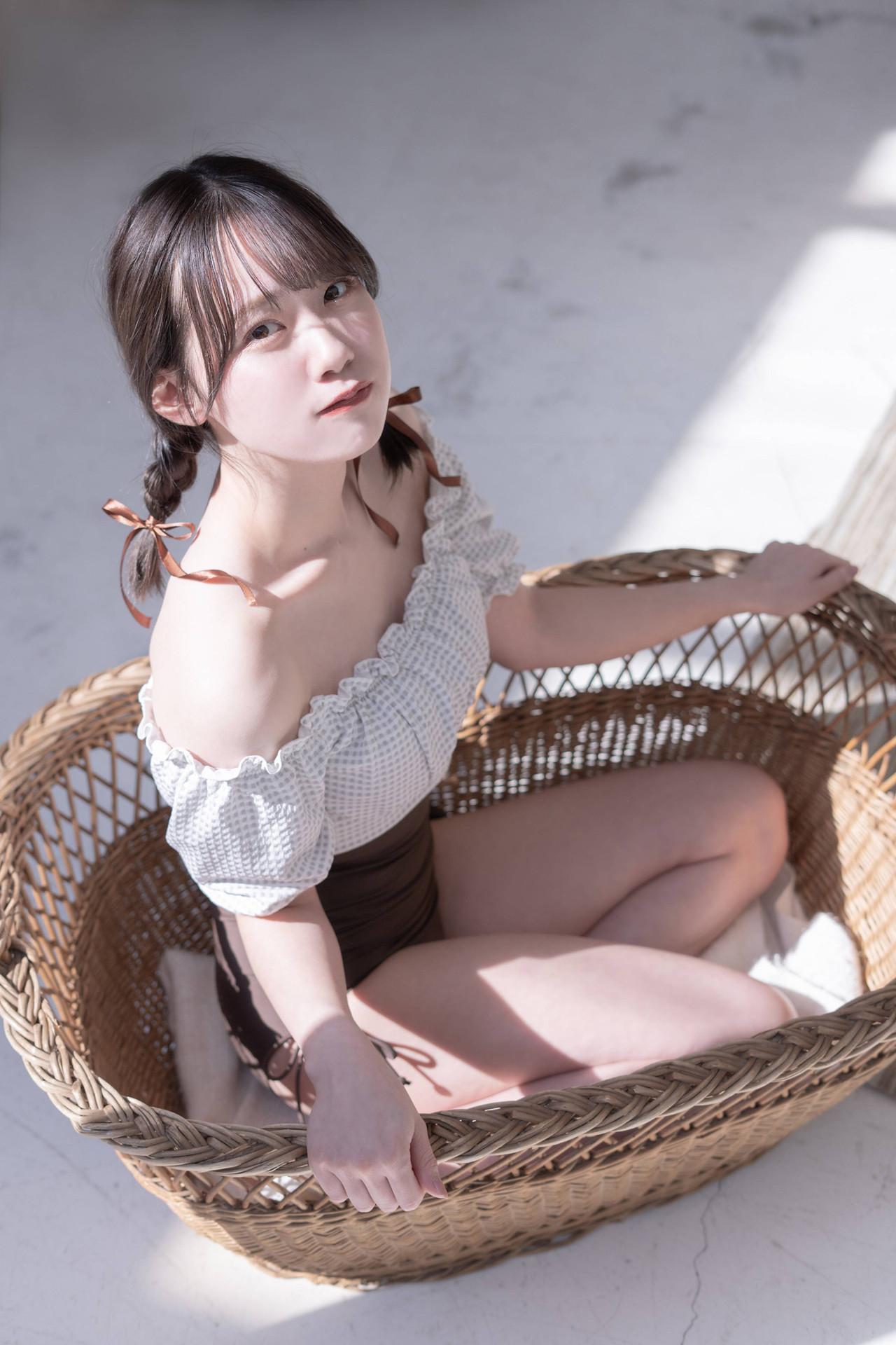 Yuna Hattori 服部有菜, 48Times Premium Album 写真集 Set.01(10)