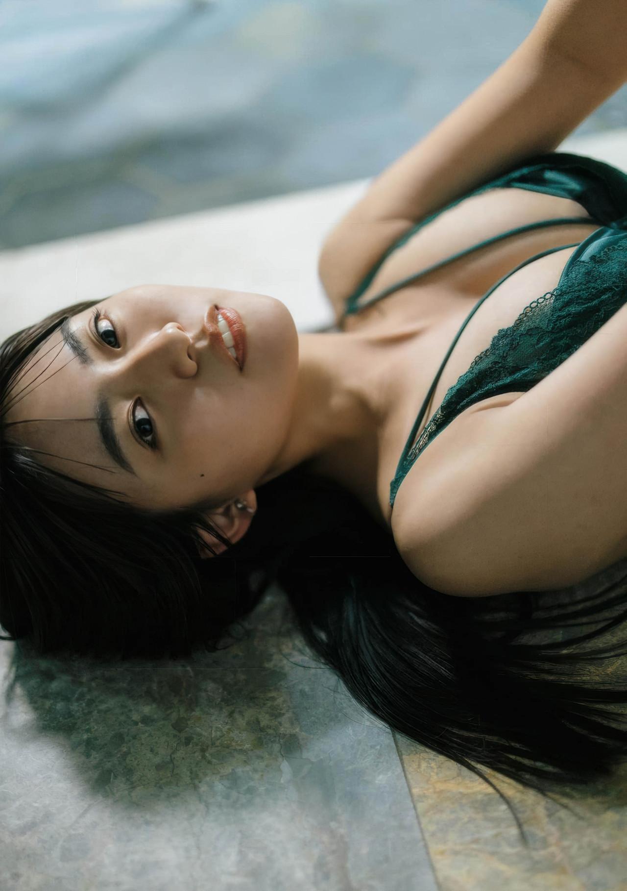 Runa Toyoda 豊田ルナ, 写真集 『Good to see Moon』 Set.02(25)