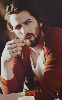 Michiel Huisman AN2JkfZA_o