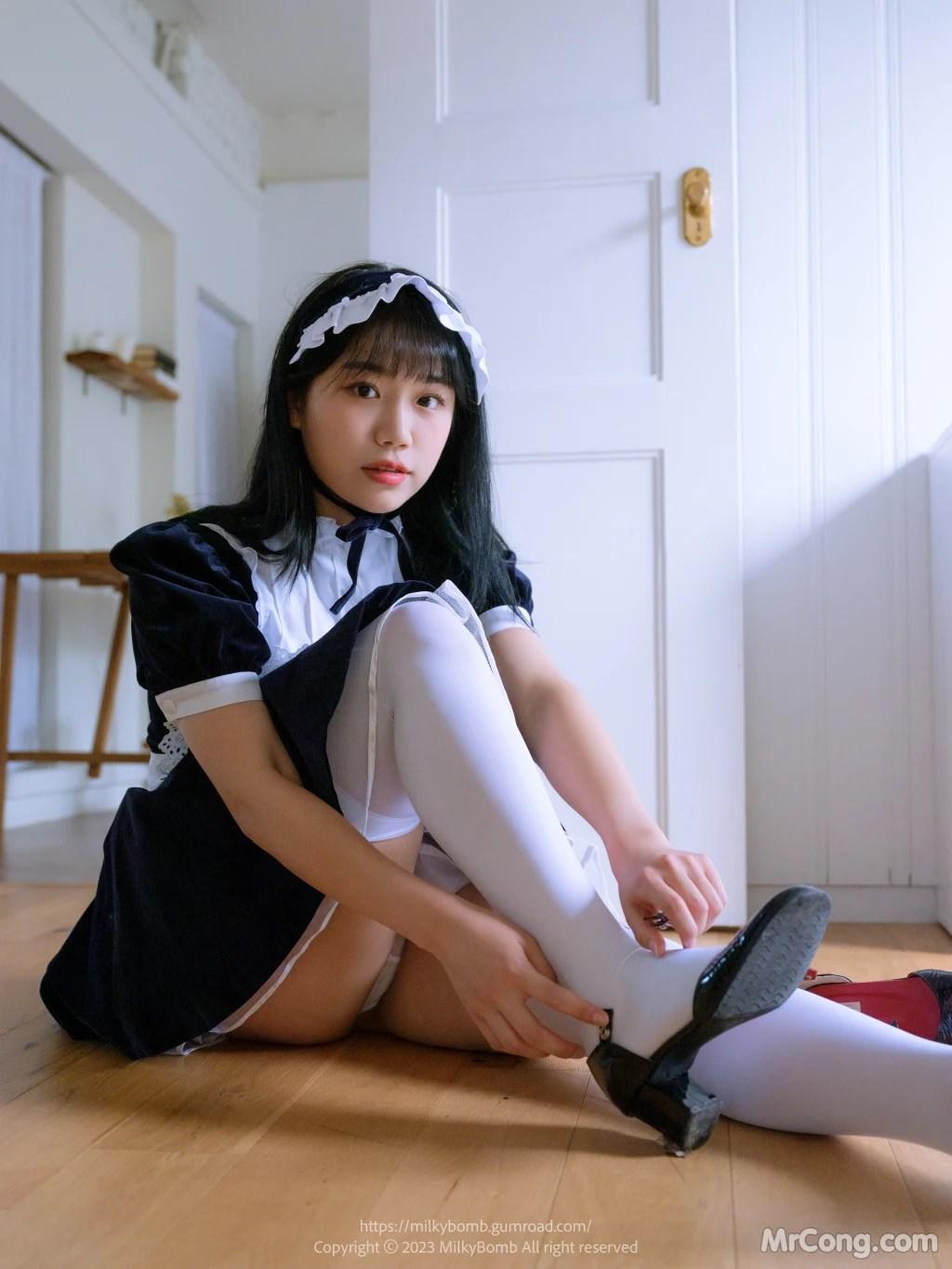 [MilkyBomb] Yui: Vol.3 Maid (291 photos )(91)