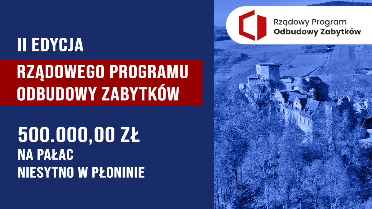panel informujący o dofinansowaniu Zamku Niesytno w Płoninie