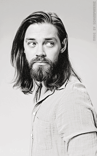 Tom Payne, avatars DvE3IWJT_o