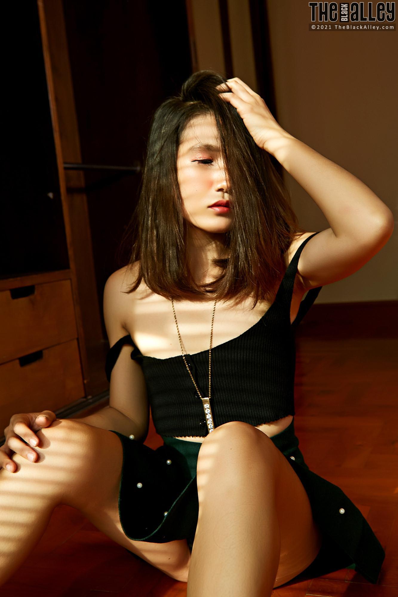 Chia Ling The Black Alley Photobook Set.41(12)