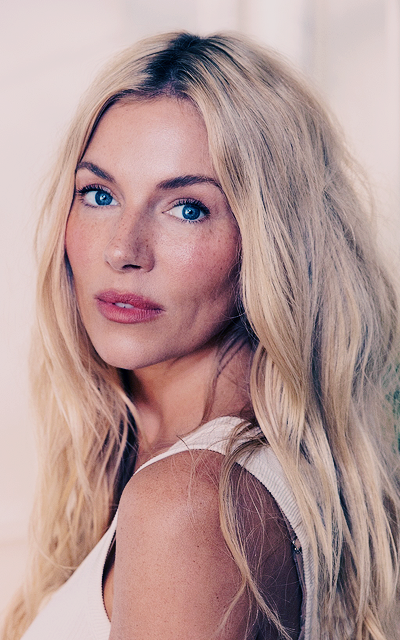 Sienna Miller - Page 7 FC6t7B5O_o