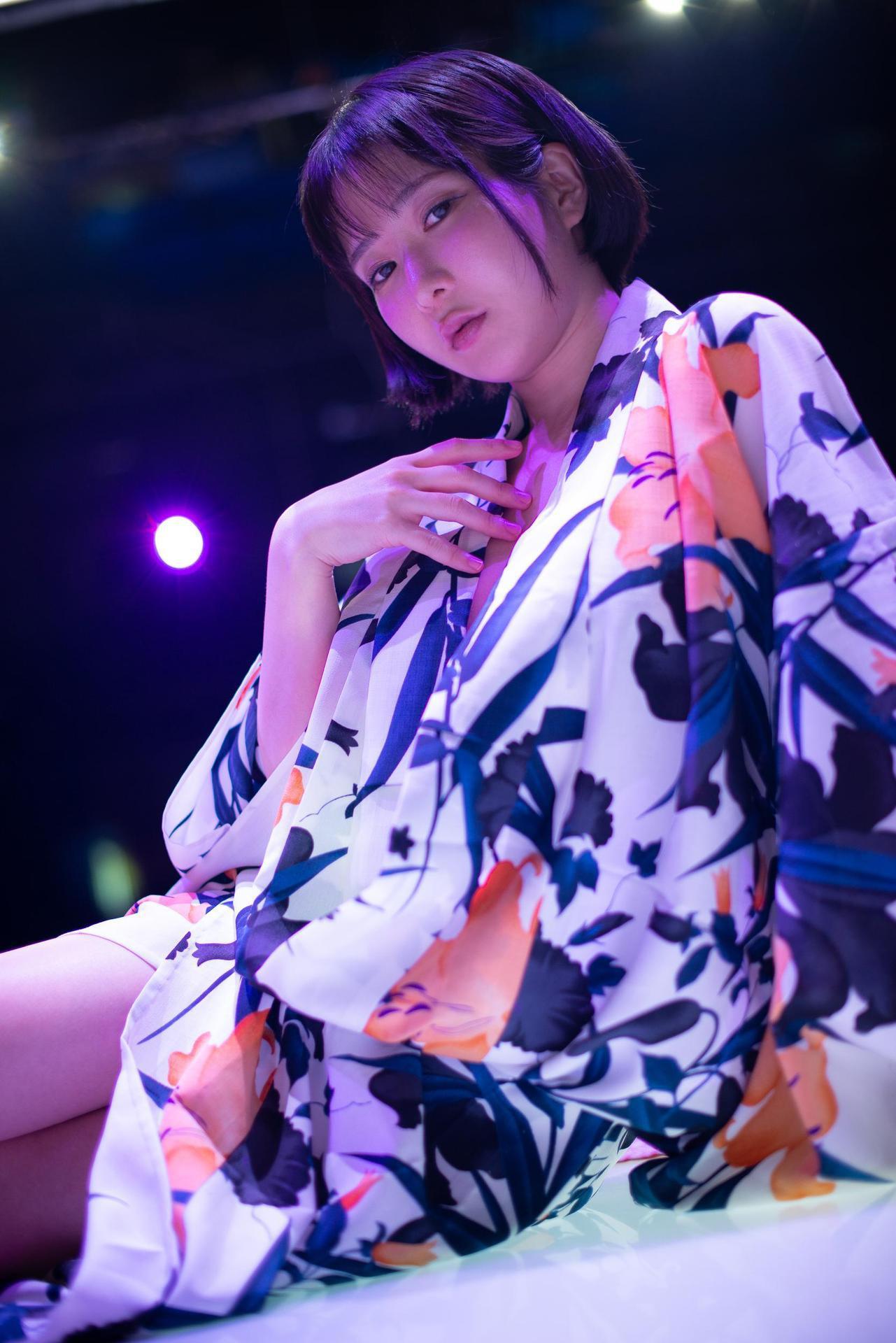 Luna Amemiya 雨宮留菜, デジタル写真集 「~real~Vol.5」 Set.03(4)