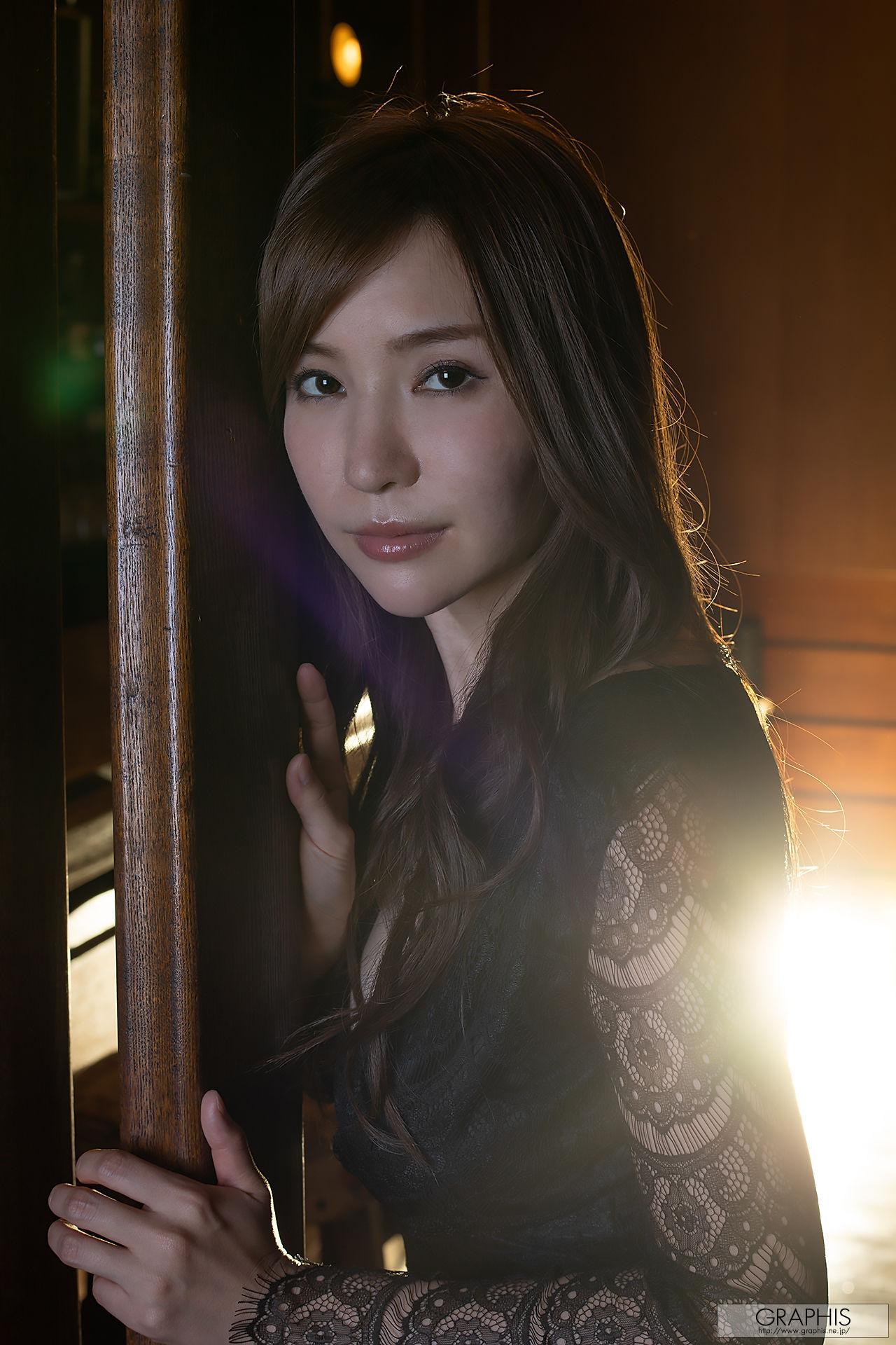 Aoi 葵 『Allure』 [Graphis] Gals 写真集(38)