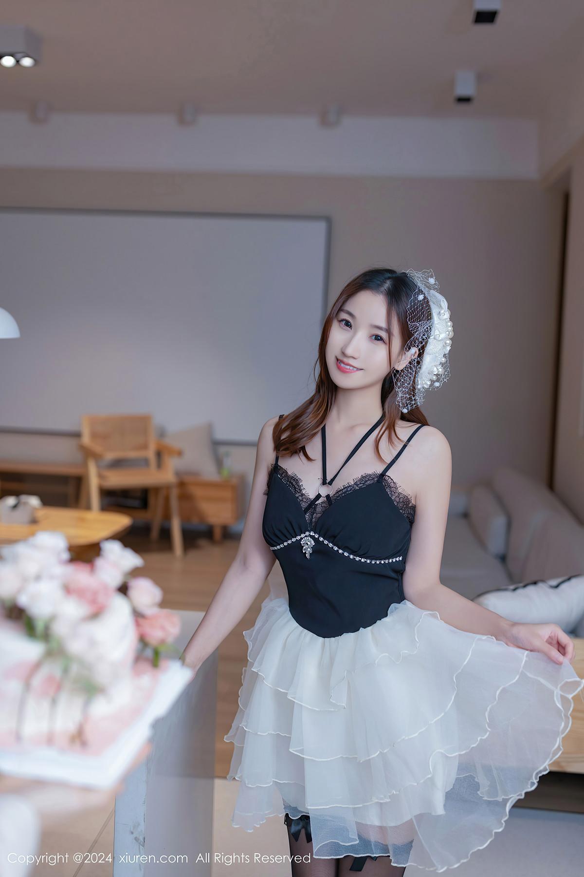 XiuRen秀人网 No.8398 杏子Yada(2)