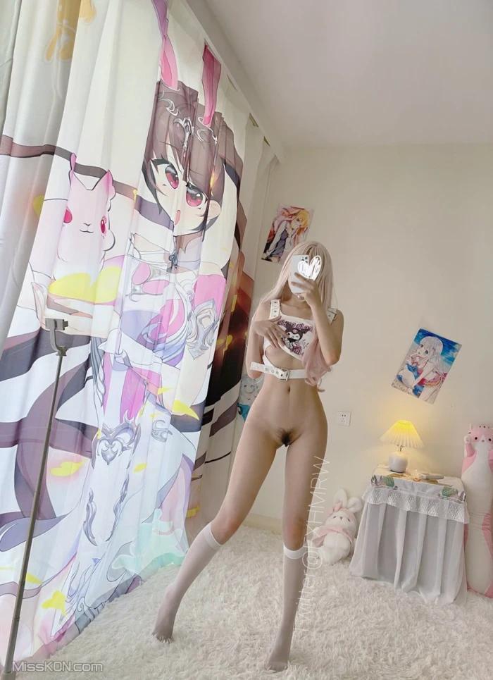 Coser@自整理福利姬: 六套合集 2024-10-22 (816 photos )(593)