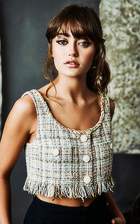 Ella Purnell  HZdugEna_o