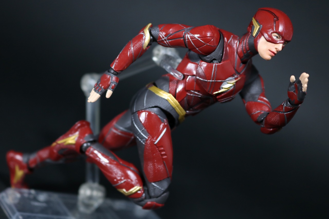 Justice League DC - Mafex (Medicom Toys) - Page 4 ERLNgFow_o
