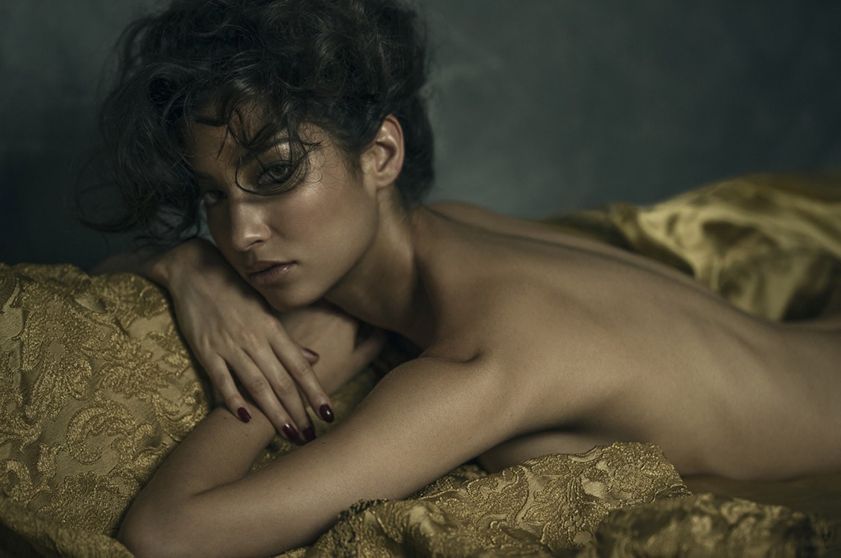 Emilie Payet nude by Tina Trumpp - Leica S Magazine Emilie Payet nude by Tina Trumpp - Leica S Magazine