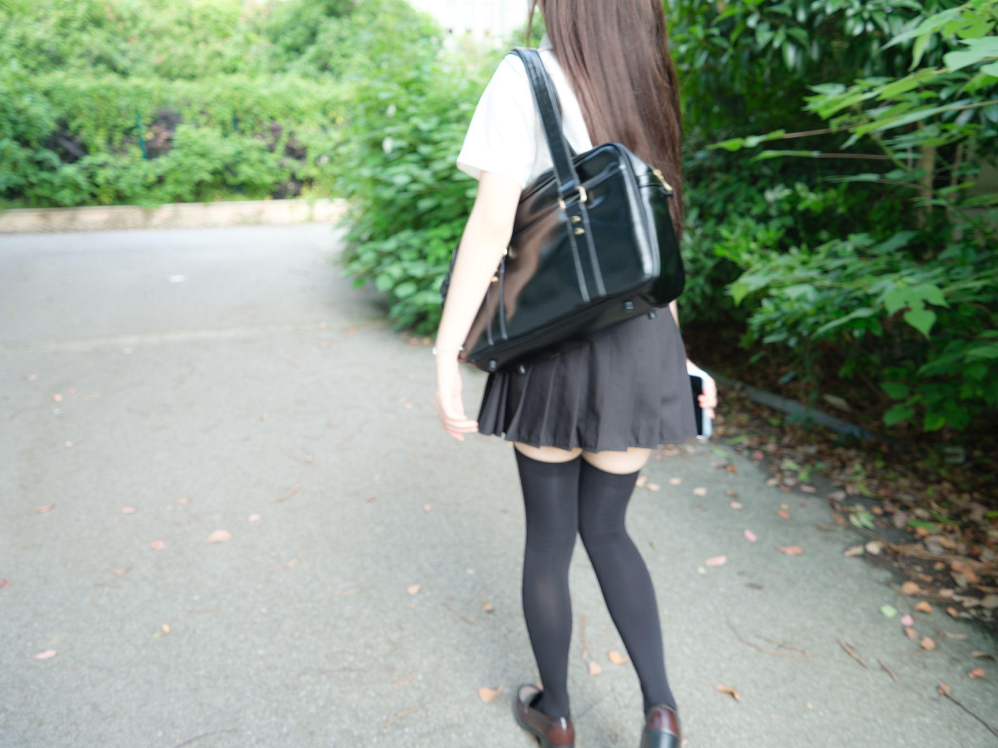 [紧急企划] 小恩: [VIP] R18 户外 (95 photos)(61)