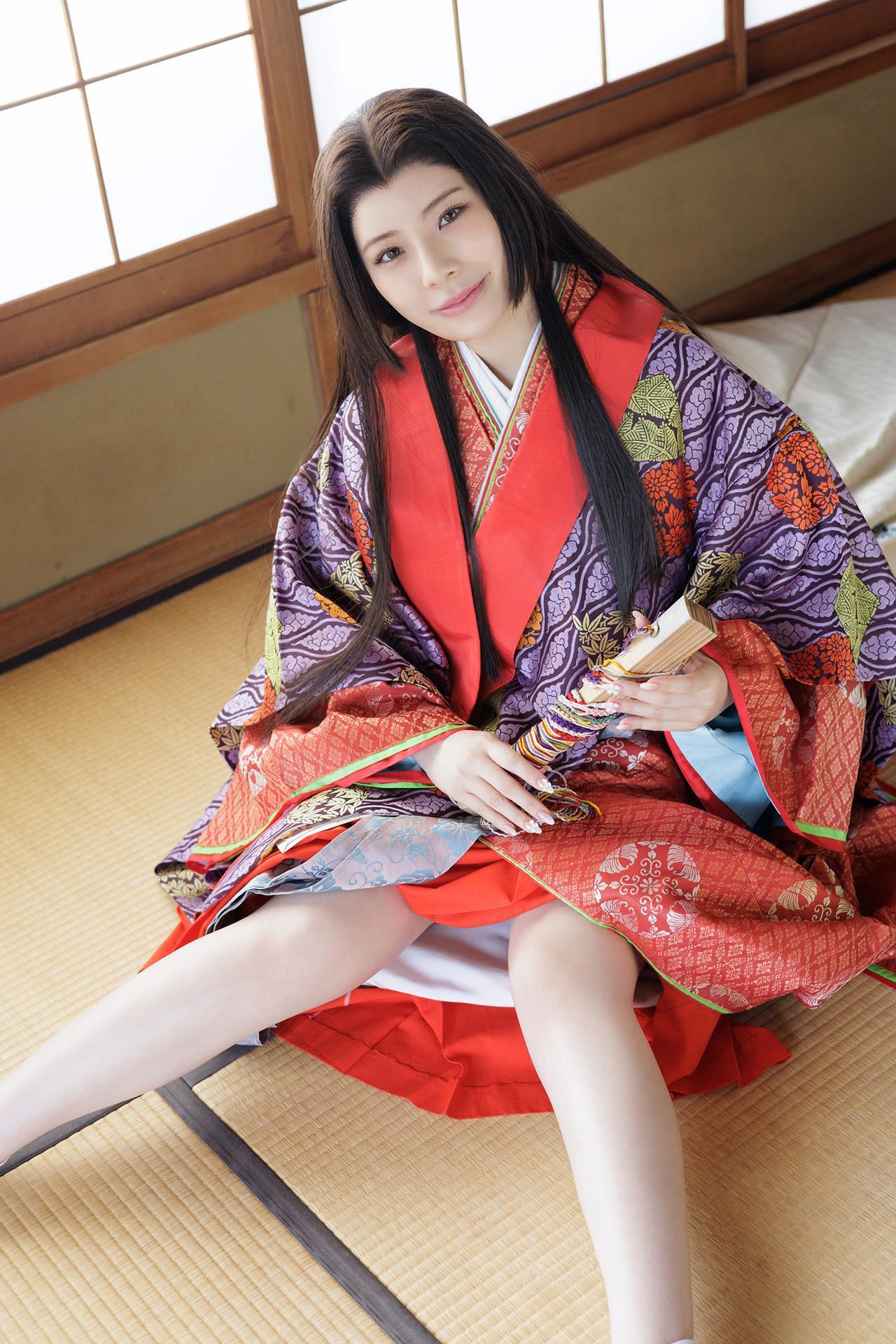 Rei Kamiki 神木麗, FLASHデジタル写真集 『雅で淫らな世界』(11)