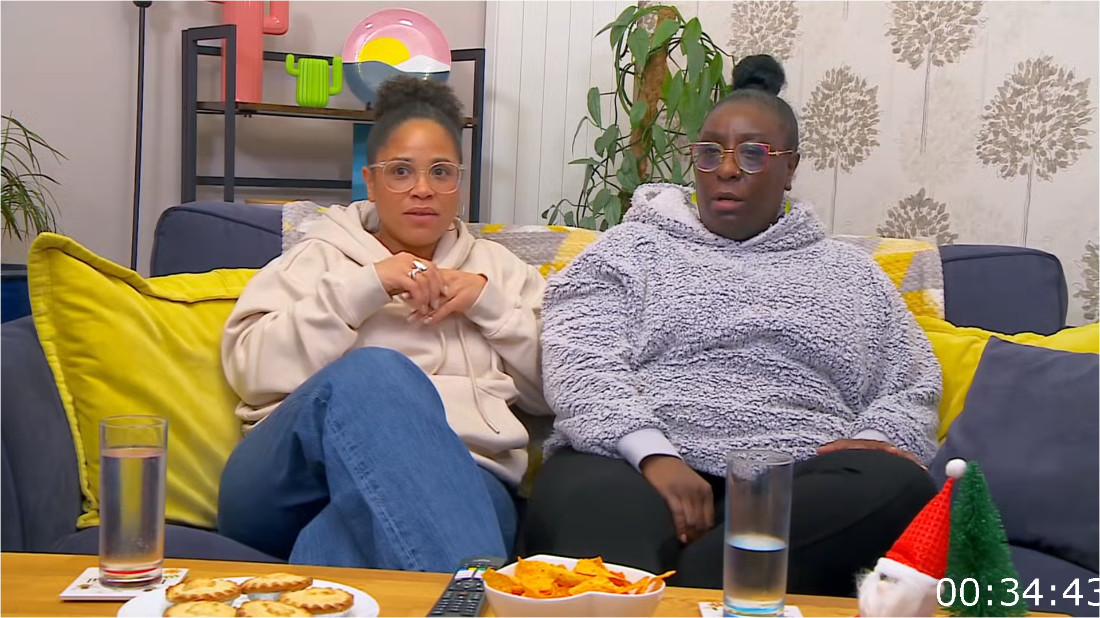 Gogglebox [S22E16] Gogglebox Festive Special [1080p] (x265) PA1yGT6r_o