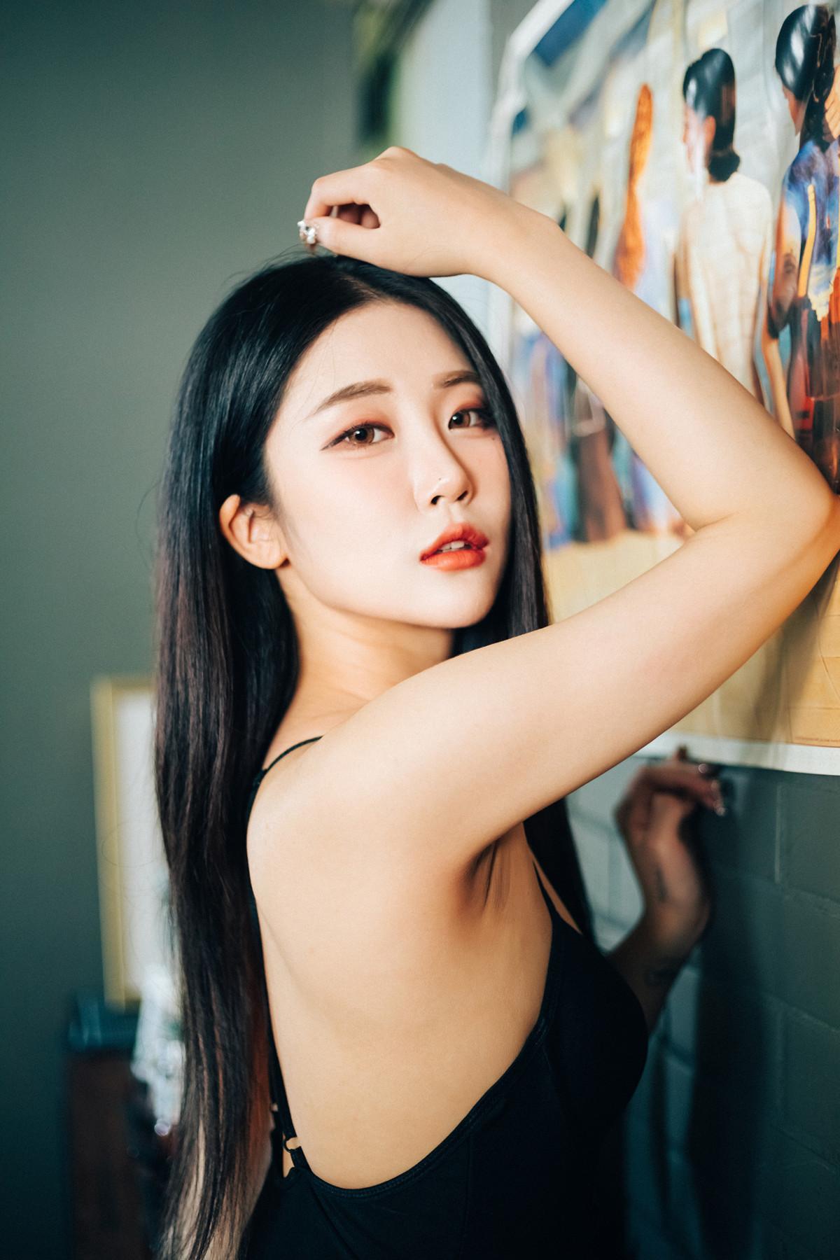 Jeong Bomi 정보미, Loozy ‘Roomate’(40)