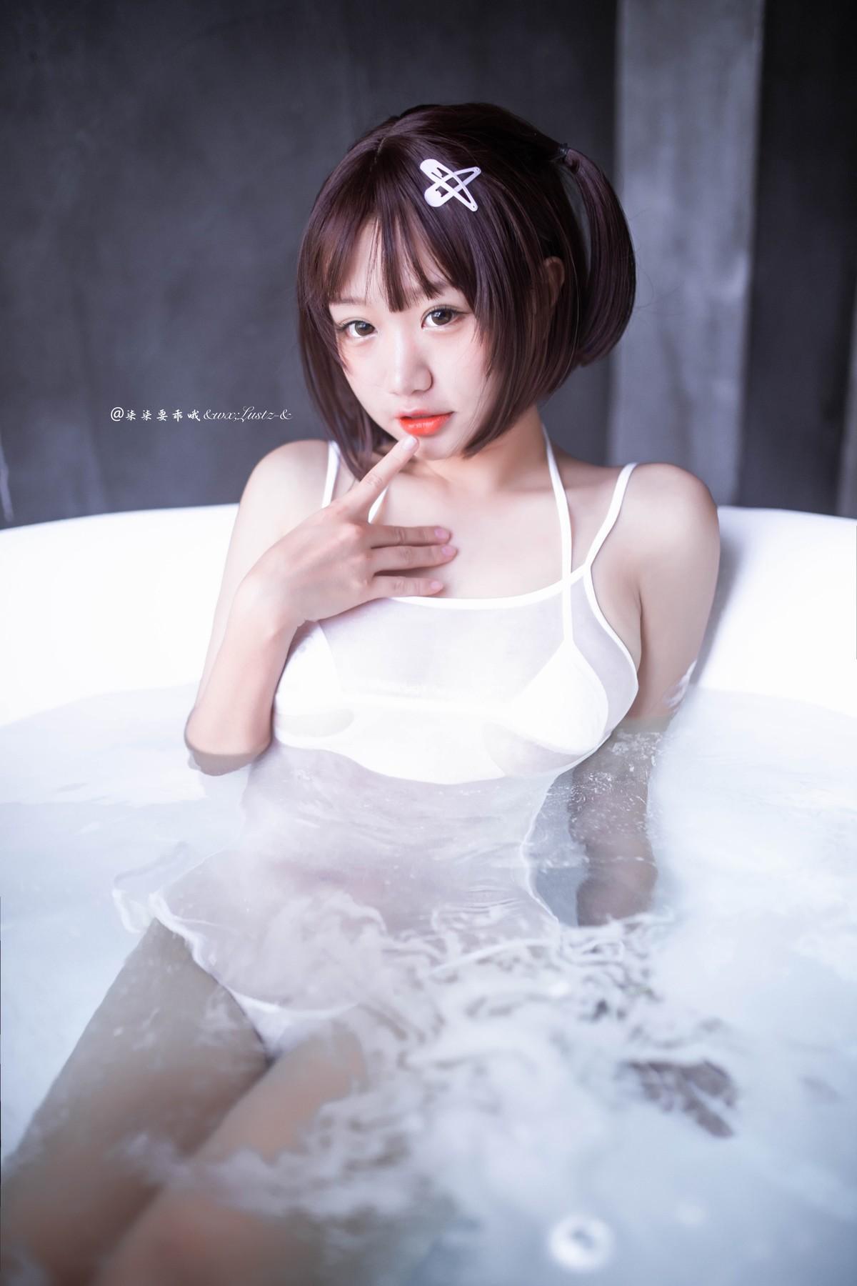 Cosplay 柒柒要乖哦 死库水Spa(1)