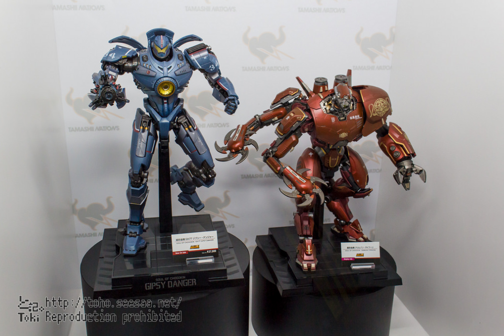 Pacific Rim - Crimson Typhoon - Soul of Chogokin (Bandai) KIZuwMqt_o