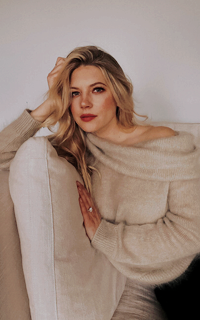 Katheryn Winnick Eo1FjRJd_o