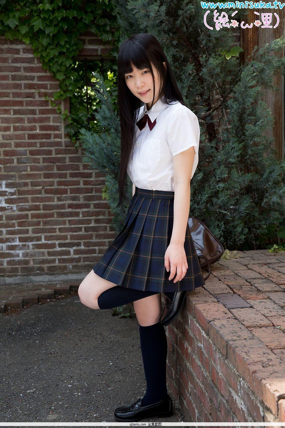 [日本Minisuka.tv写真] 佐々木絵里 Eri Sasaki ~ 学生装美少女私拍(2)