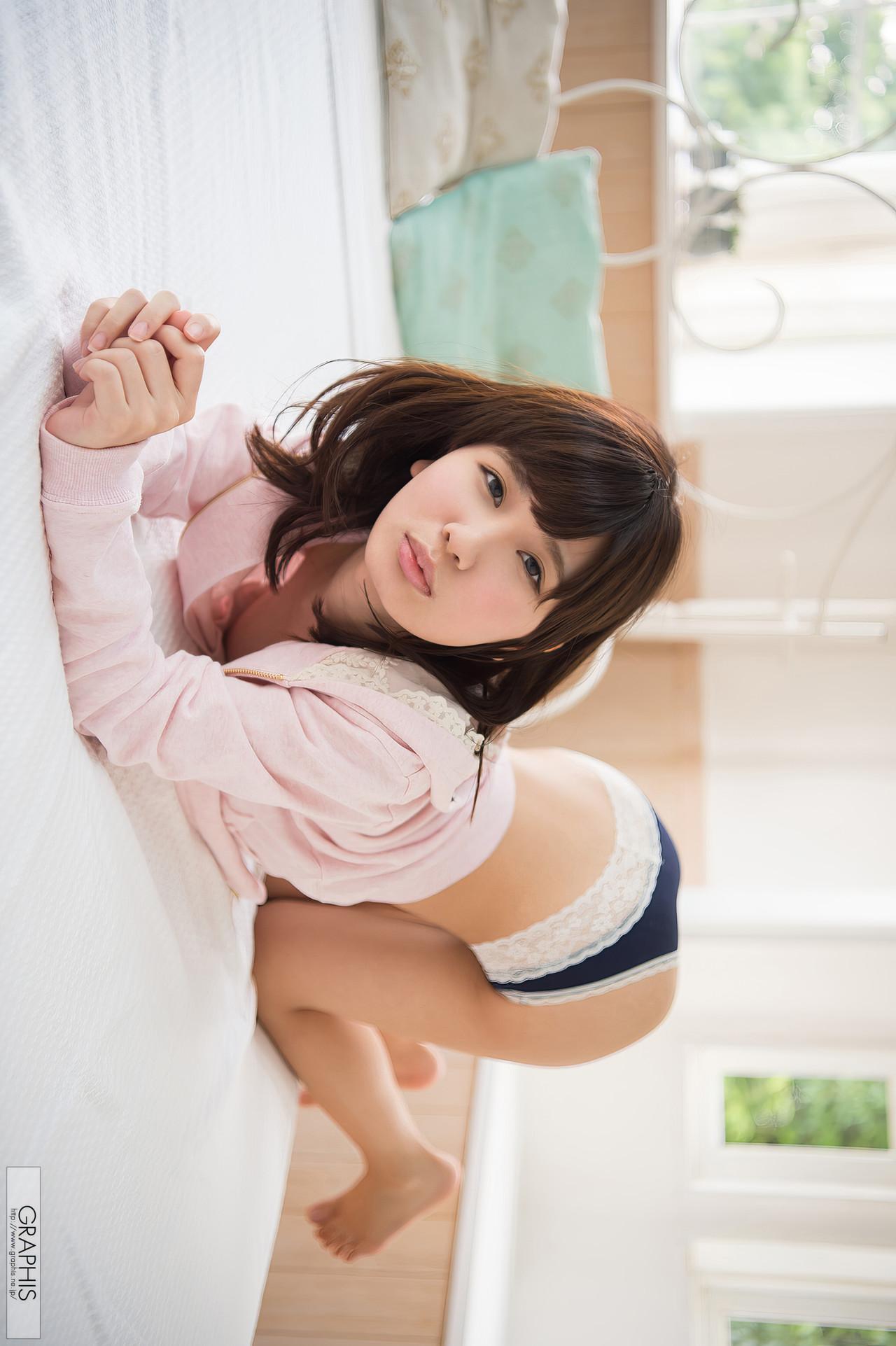 Mii Kurii 栗衣みい, [Graphis] First Gravure 初脫ぎ娘 Vol.02(12)