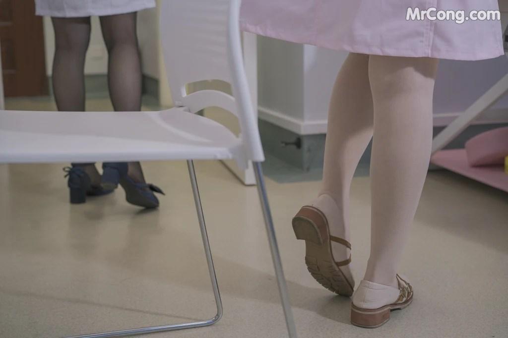 Coser@云溪溪 (Yunx1x1) Vol.030: 奶桃 N47医护 (80 photos )(24)