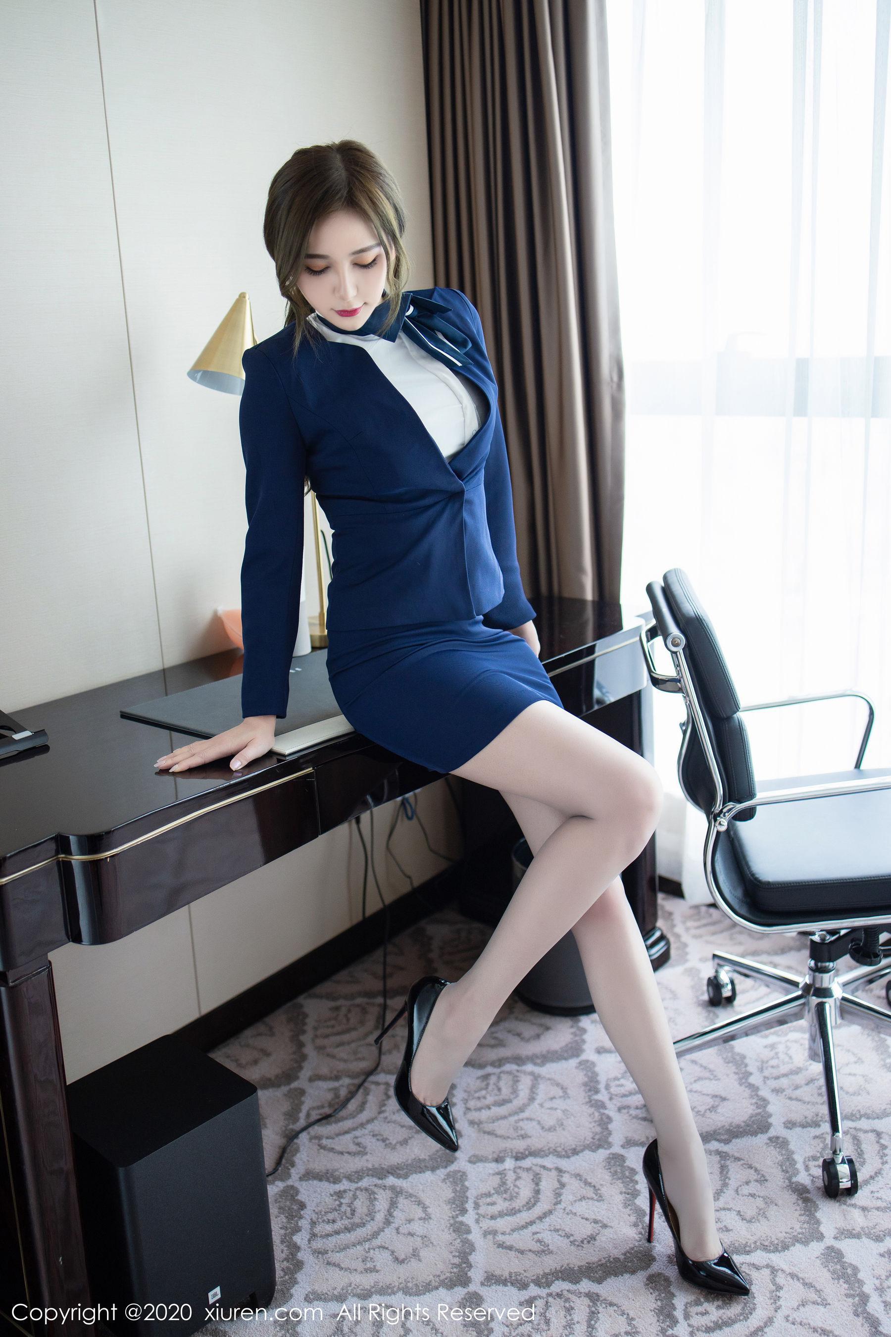 [秀人XiuRen] No.2221 Lavinia肉肉 《性感经典职场制服》 写真集(16)