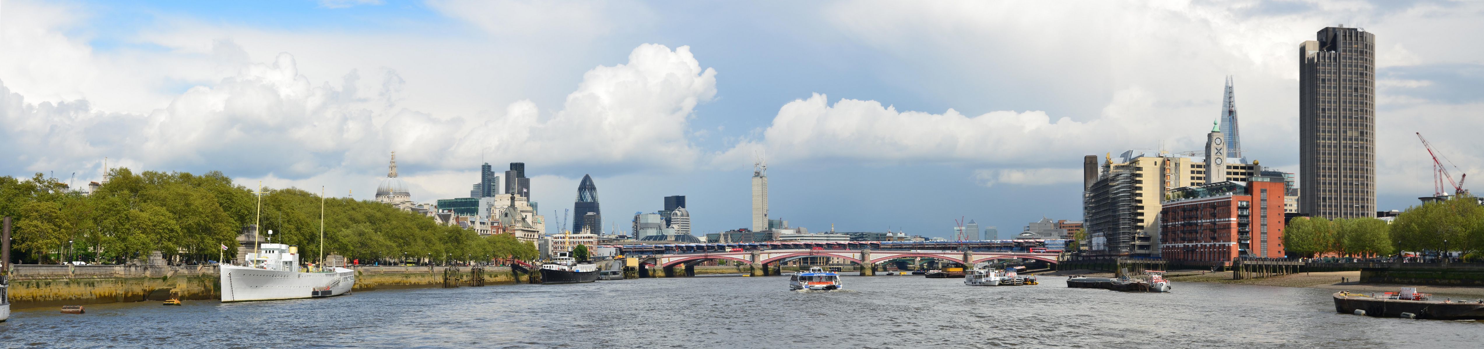 The Thames - London.jpg