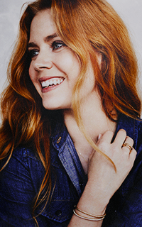 Amy Adams IWqnA7bA_o