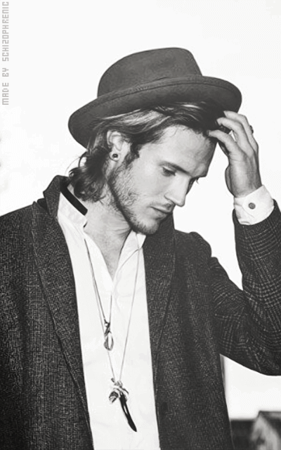 Dougie Poynter Wib1DnDc_o