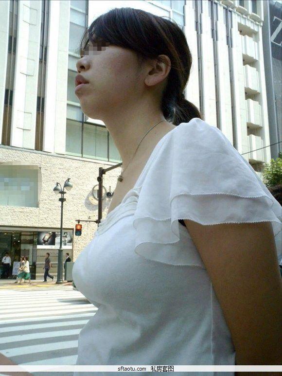 着衣巨乳更诱惑深深陷入巨乳中间让人欲罢不能第一季(32)