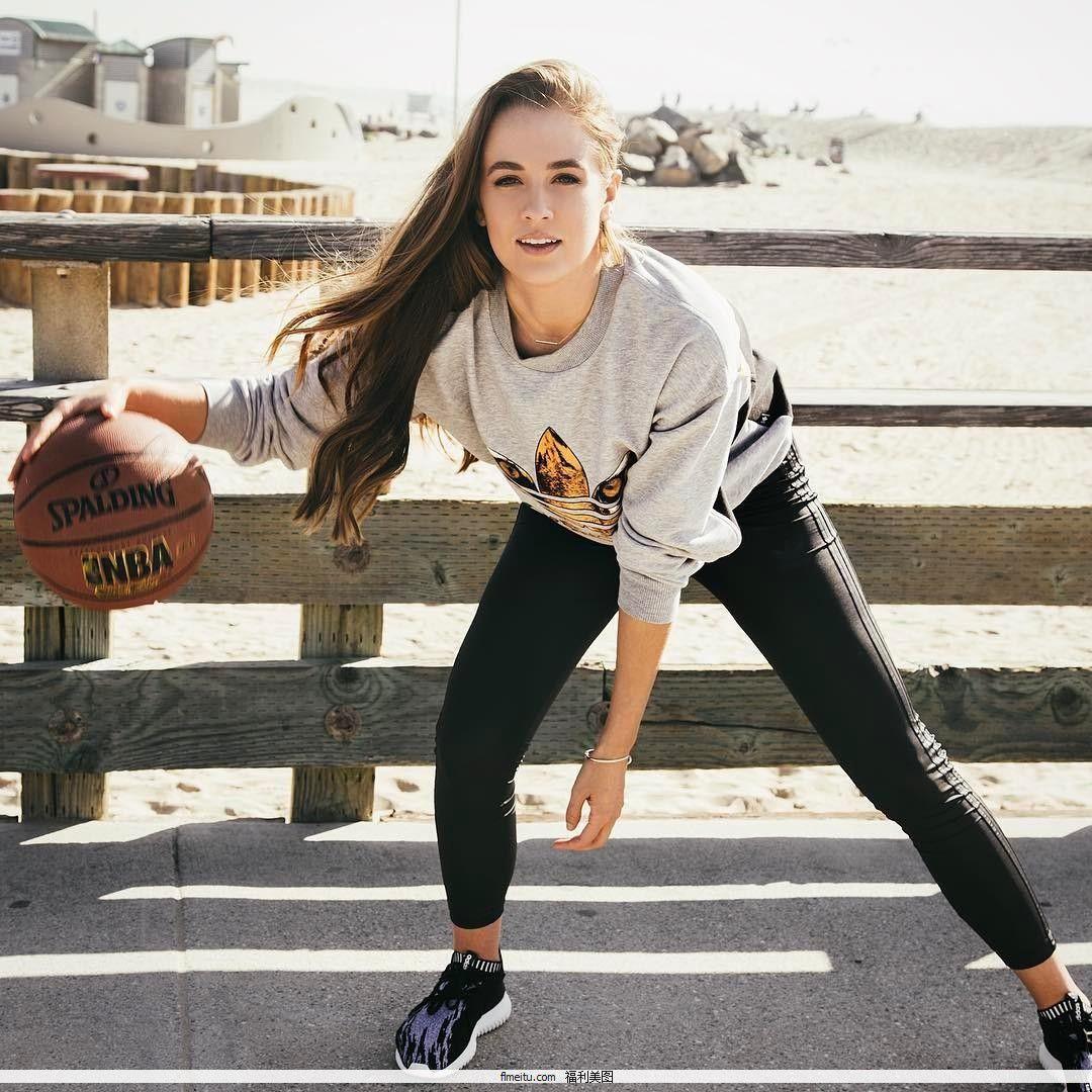 Rachel DeMita- 颜艺俱佳的美女篮球主播图片(11)