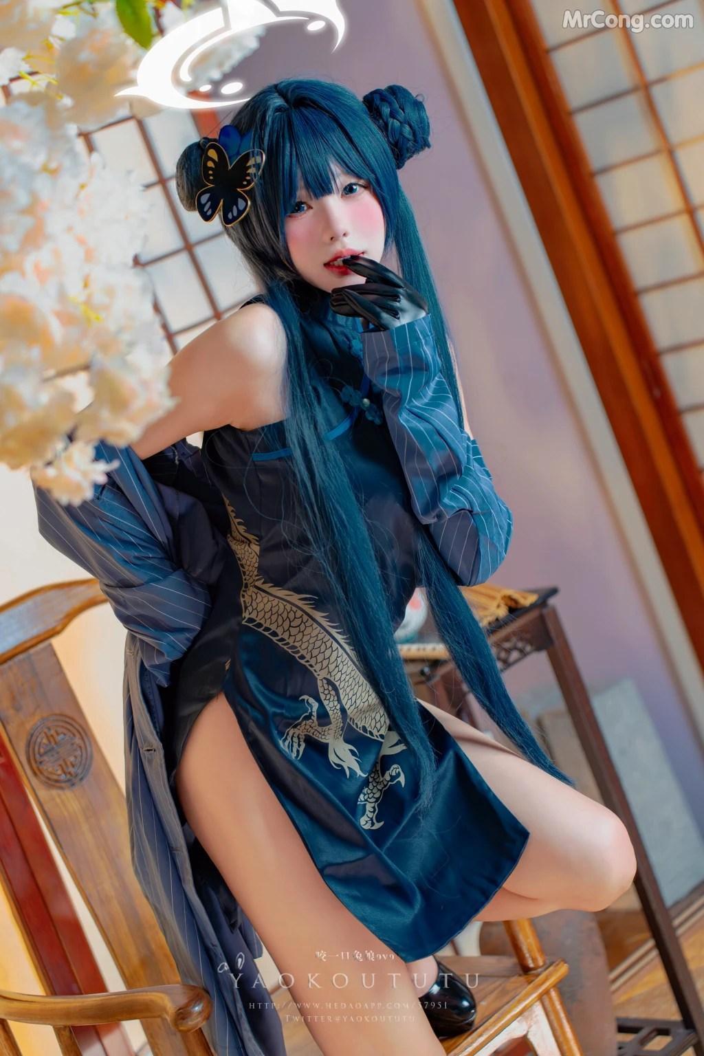 Coser@黏黏团子兔: 碧蓝档案·妃咲&胭脂 (85 photos )(70)