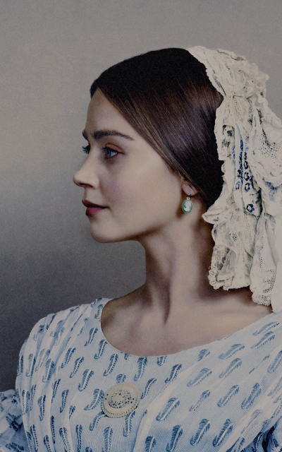 Jenna Coleman H6bMZ4ZT_o