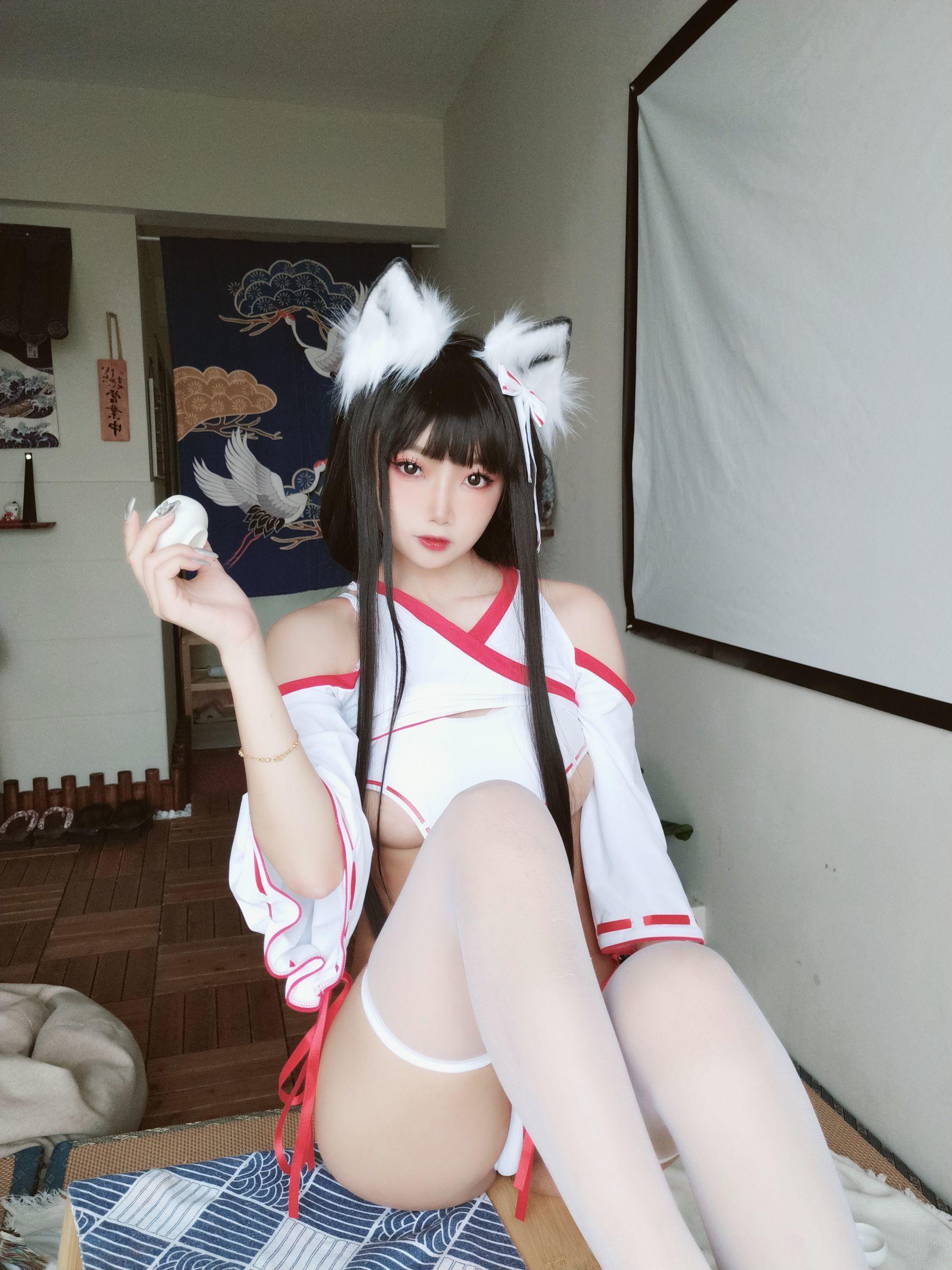 [网红COSER] 鬼畜瑶 – 狐耳女巫 写真集