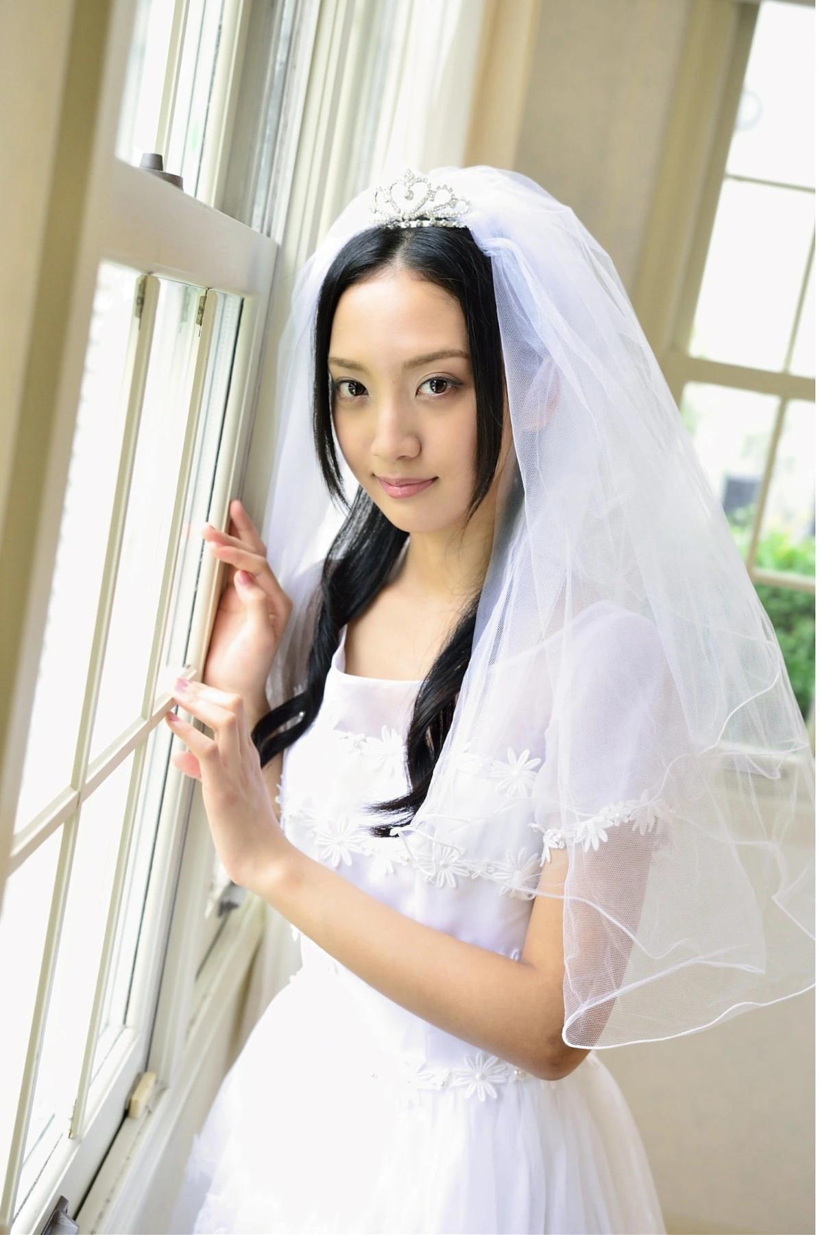 An Tsujimoto 辻本杏, 写真集 Sweet Lover 「白と黒の誘惑」 Set.02(3)