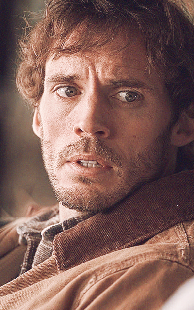 Sam Claflin - Page 3 LnFlGCKL_o