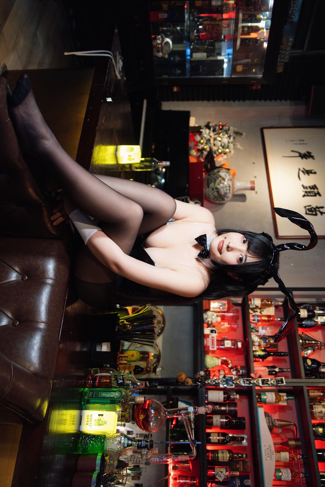 Cosplay 糖果果candy – 黑胶兔兔2 Set.01(8)