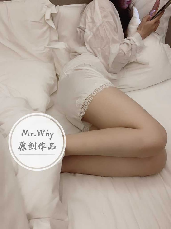 调教大佬@Mr.Why 尺度私拍视图合集(19)