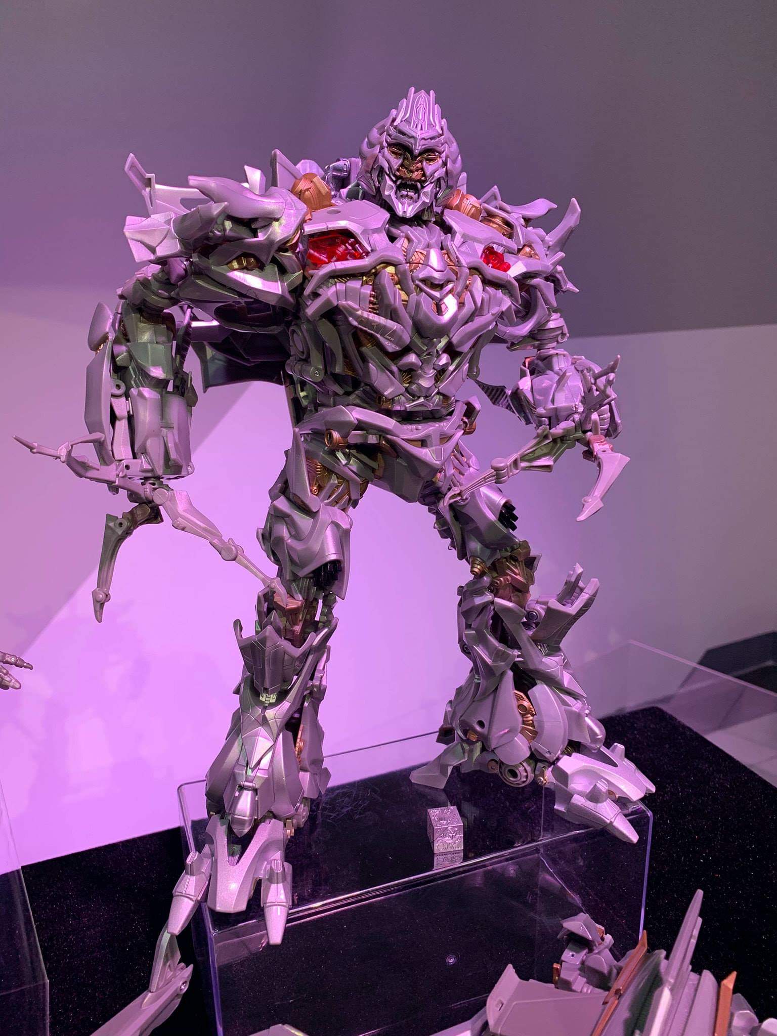 [Masterpiece Film] MPM-08 Megatron YcMFJ6xN_o