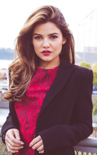 Danielle Campbell ZQWwfFsT_o