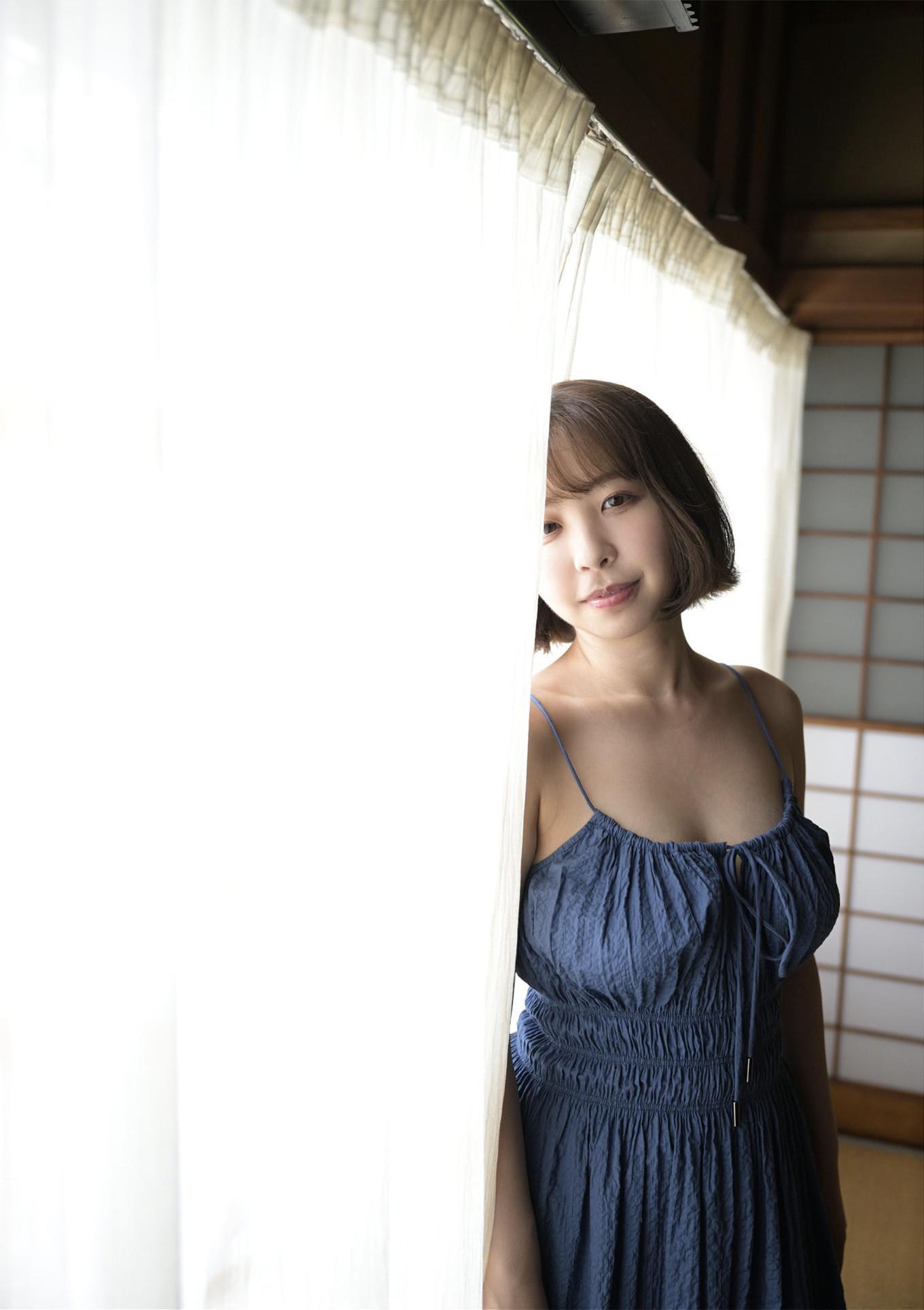 Riho Shishido 宍戸里帆, 週刊現代デジタル写真集 「現役女子大生のマシュマロ巨乳」 Set.03(13)